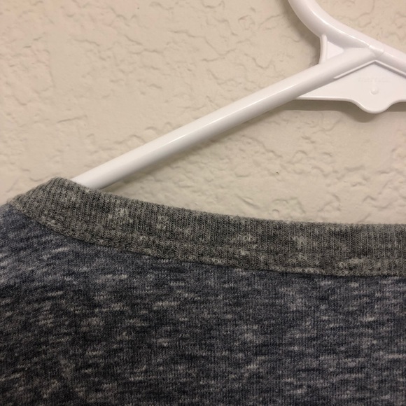 Gap T-shirt - Picture 3 of 4